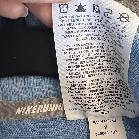 NIKE TechKnit  Dri-FIT Long-sleeve Running Top. (Slim Fit) Unisex - Picture 5 of 10